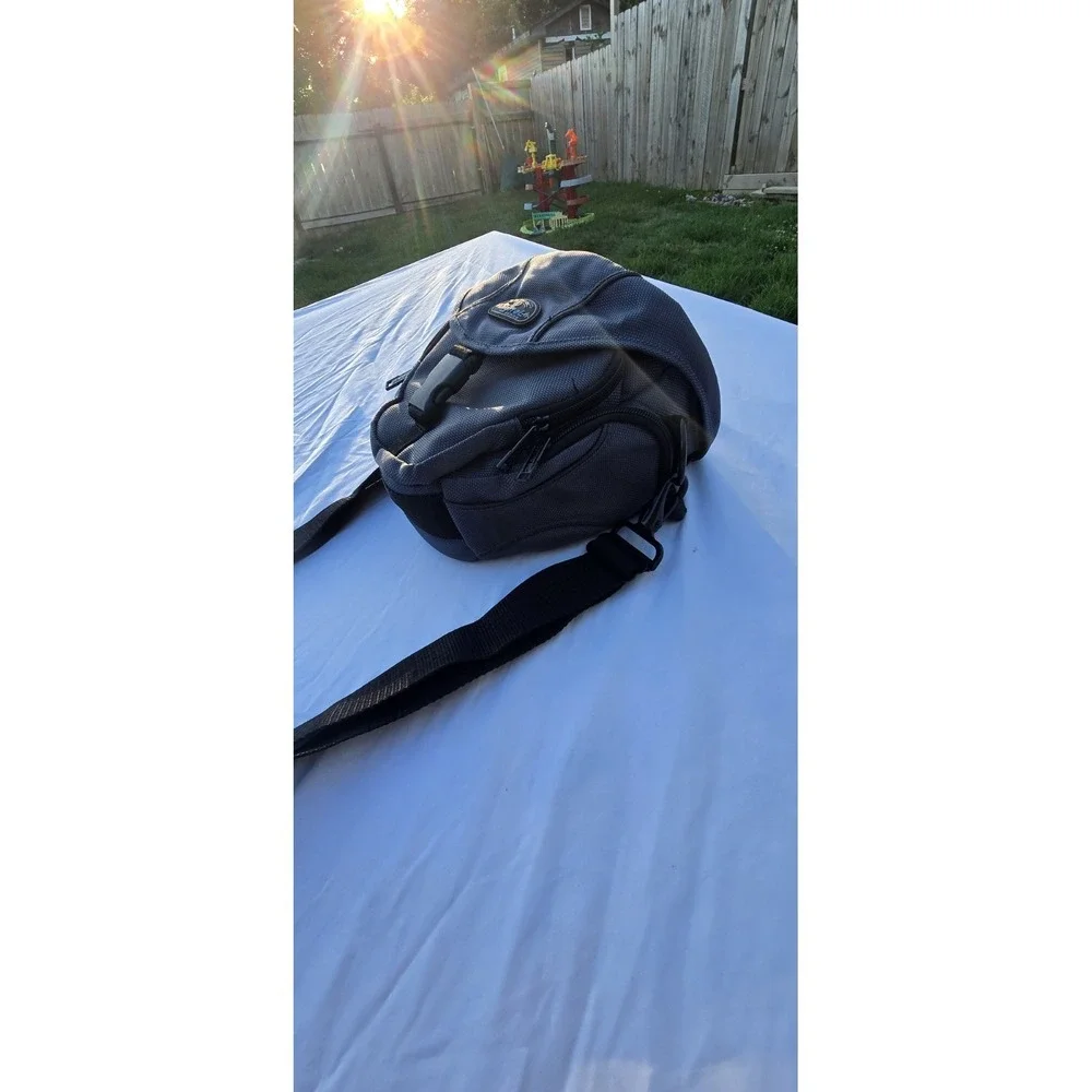 Tamrac Digital camera bag perfect for Canon Nikon Sony Alpha